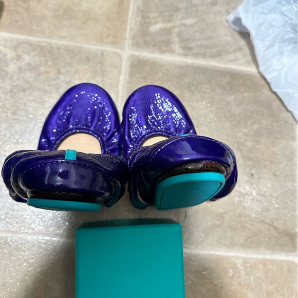 Brandnew Tieks  Purple Diamond size 9 - Picture 2 of 4
